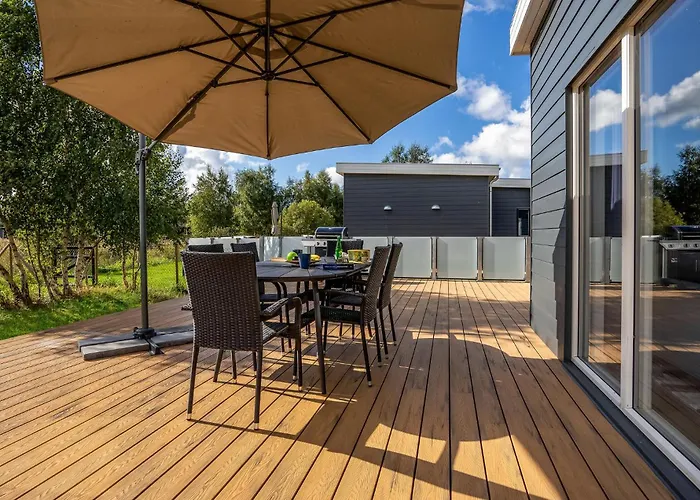 3 Bedroom Amazing In Nyaraló Rødby